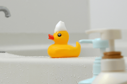Baby Bath Time Basics: How to Make Washing a Newborn Simple and Stress-Free